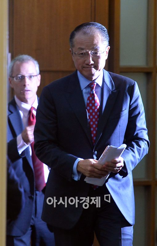 [포토]입장하는 김용 세계은행 총재 