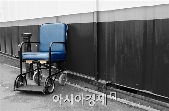 "중증장애인 업무 능력 떨어진다?"…인권침해 판단