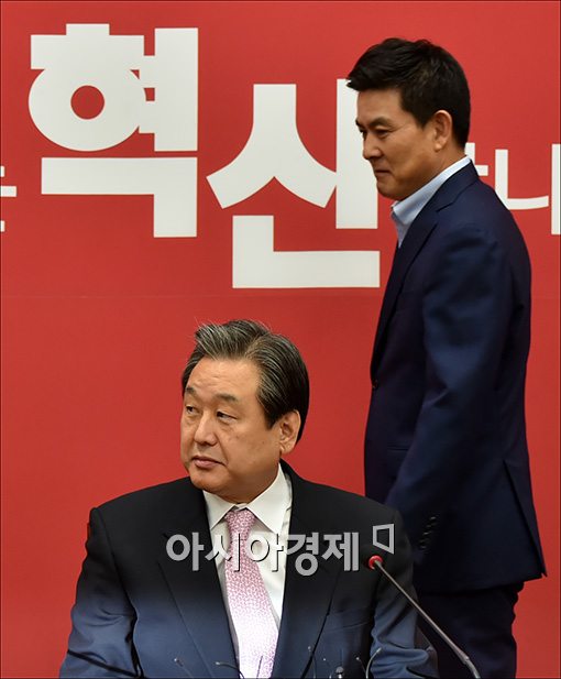 [포토]최고위원 회의 참석하는 김태호 의원