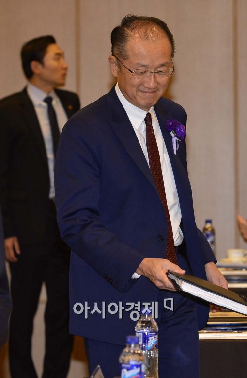 [포토]입장하는 김용 세계은행 총재
