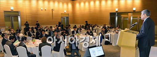 [포토]한미 혁신 심포지엄 참석한 조양호 회장