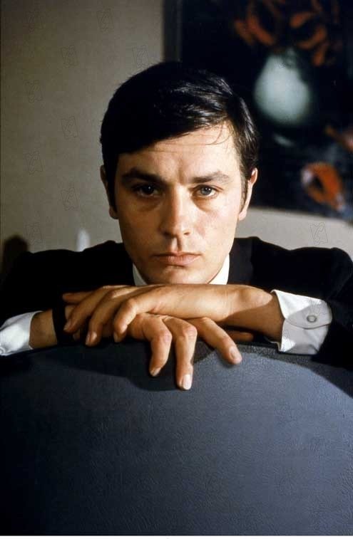 "배우 알랭 들롱, 일본인 동거녀에게 학대 당했다" 