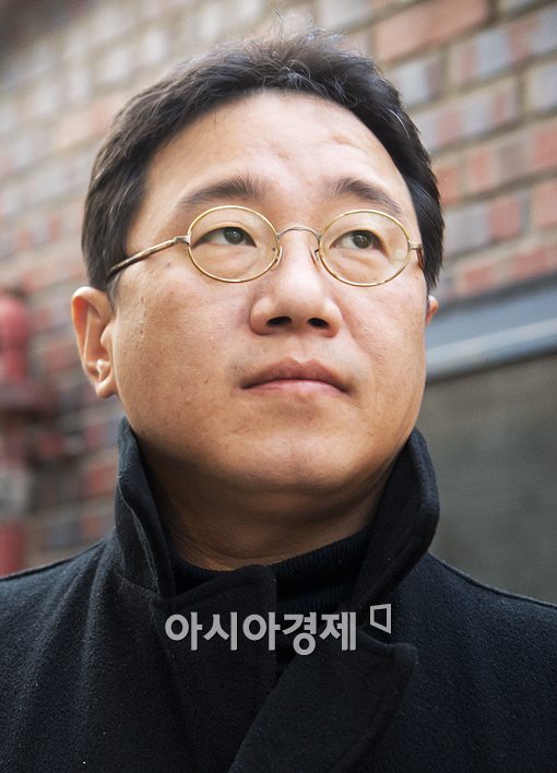 '봄' 조근현 감독 "박용우는 분석적, 김서형은 동물적 연기" (인터뷰)