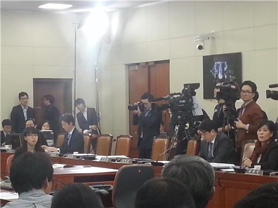 700MHz 주파수 공청회, '방송이냐 통신이냐' 논박 치열