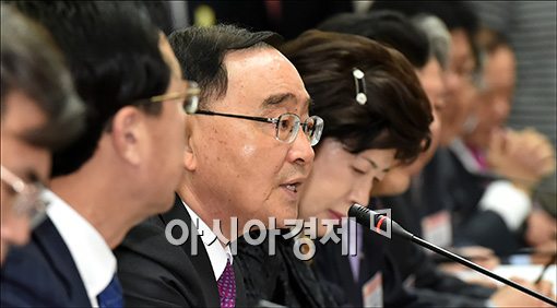 [포토]발언하는 정홍원 총리