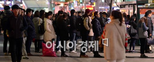 [포토]추위 속 기다림