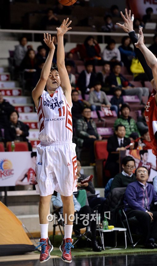 [포토]허일영,'던지면 꽃힌다'