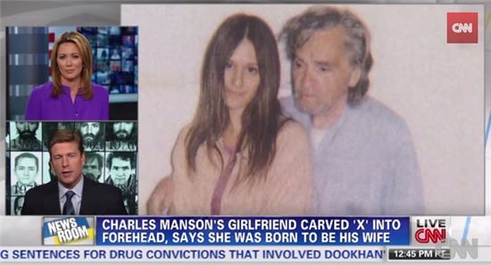 샤론 테이트 잔혹하게 살해한 찰스 맨슨, 20대女와 '옥중 결혼'