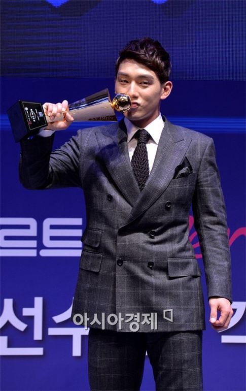 2014 프로야구 최우수선수(MVP)에 선정된 넥센 히어로즈 서건창[사진=김현민 기자]