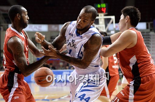 KGC, 삼성 꺾고 공동 7위 점프…LG 3연패