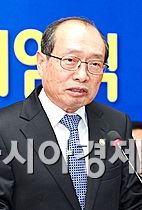 장명진 신임 방위사업청장이 19일 서울 용산구 방위사업청 대회의실에서 열린 '제8대 방위사업청장 취임식'에 참석해 취임사를 하고 있다. (사진=방위사업청 제공)