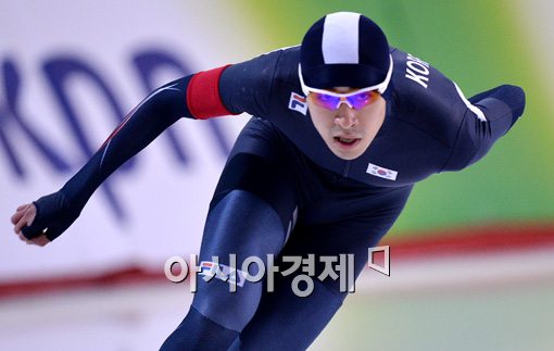 이승훈, 새해 첫 빙속 월드컵 5000m 9위