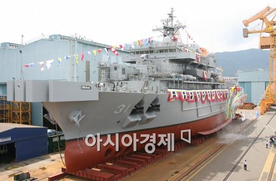 해군, 통영함 인수 논란… 대우조선해양 원가공개도 꺼려