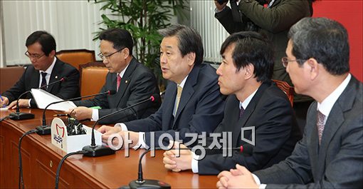 [포토]발언하는 김무성 대표