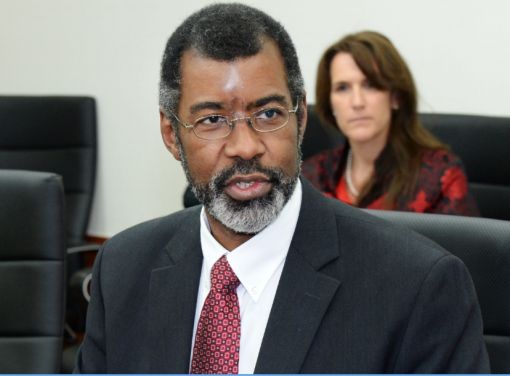 맥우드  OECD 원자력기구 사무총장 "핵폐기물 처리문제 국민참여 바람직"