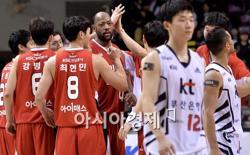 [포토]윌리엄스, 'KT전 시즌 첫 승 이끌었어'