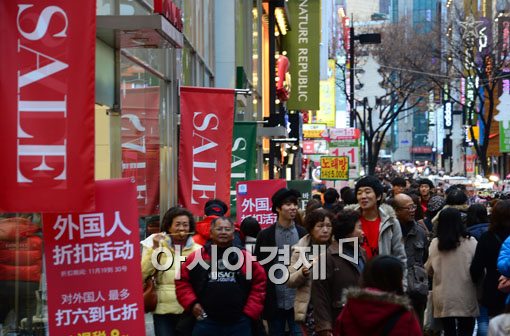 [포토]코리아그랜드세일 앞둔 명동거리 