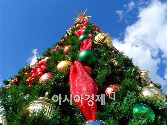 "한국인, 크리스마스 선물에 돈 덜 쓴다"