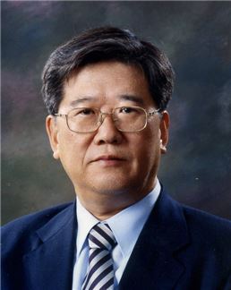 홍복기 교수