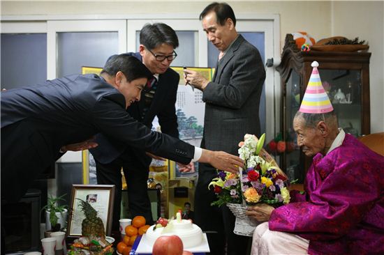 100세 장수연 축하 