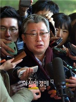 지난 5일 검찰에 출석한 조응천 전 청와대 공직기강비서관