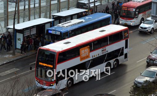 [포토]2층버스 국내 첫 광역노선 운행