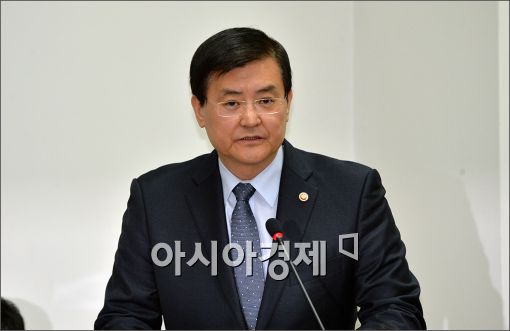 서승환 국토장관 "그린벨트 규제완화, 논의 활성화해야"