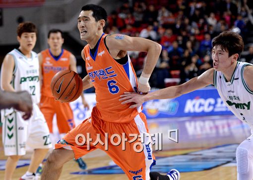 [포토]차바위, '이 손 저리 치워'