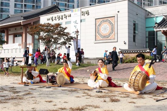 하모니와 우리소리로 민초들 파고드는 대전문화재단