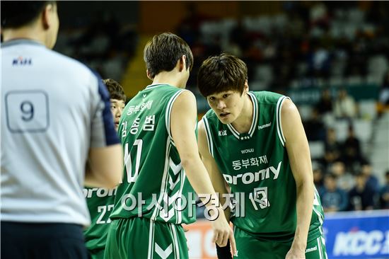 SK, 박상오 버저비터로 KT 제쳐…동부는 KCC 제압  