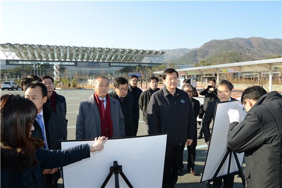 서승환 장관 "신경주 역세권·양성자 가속기 시너지효과 내야"