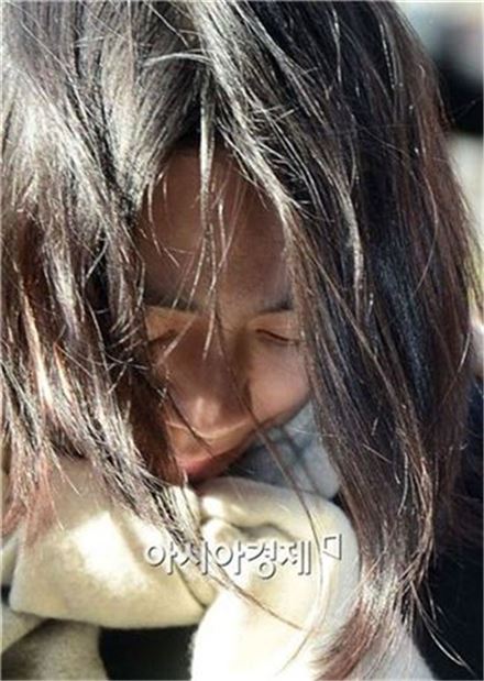'땅콩리턴' 조현아 12시간 조사…檢, 구속영장 검토