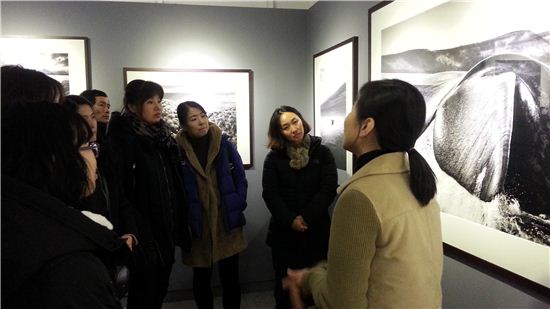 세바스치앙 살가두 사진전 관람