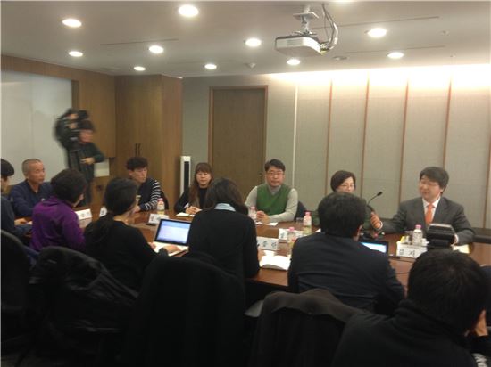 삼성 직업병 보상 협상 재개…조정위 구성 후 첫 협상