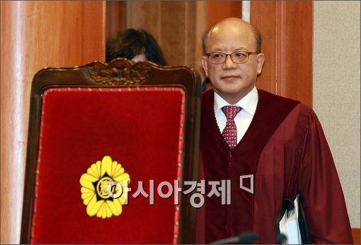 신년사로 '진보적 가치' 강조한 헌법재판소장