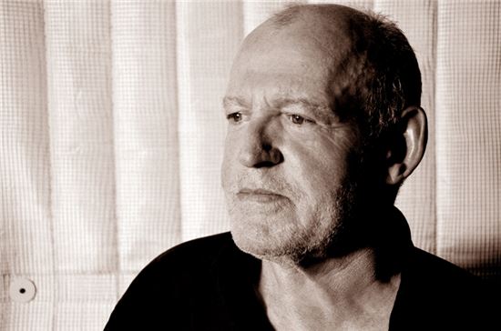 '유 아 소 뷰티풀'…허스키 보이스 원조가 떠났다