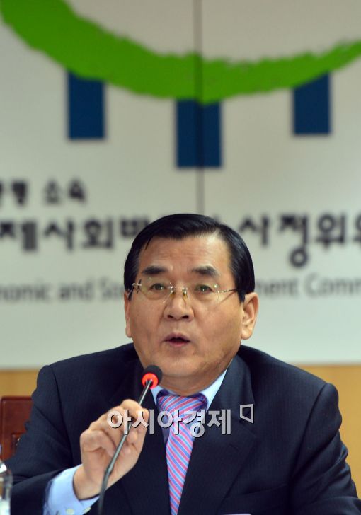 [포토]인사말하는 김대환 노사정위원장 