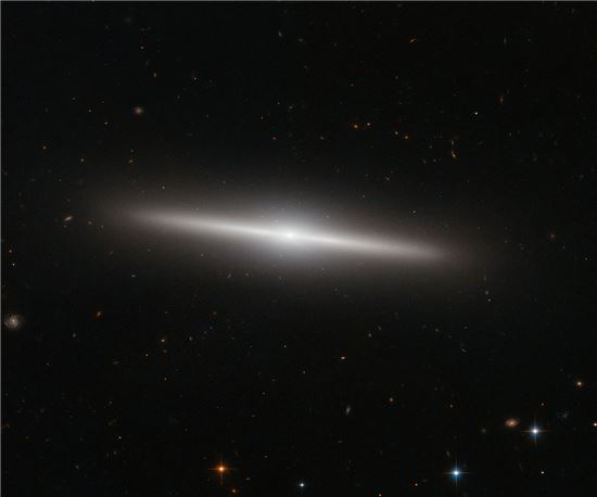 ▲허블이 촬영한 IC 335.[사진제공=ESA/허블우주망원경]