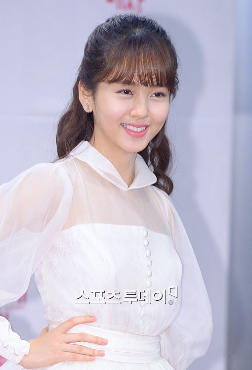 김소현, MBC 연예대상 출연소감 전해…청순 시스루 드레스 '눈길'