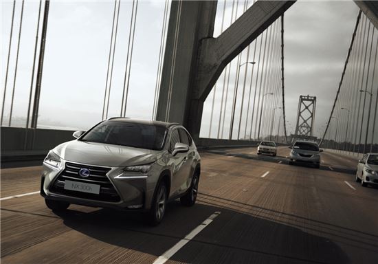 렉서스 NX 300h