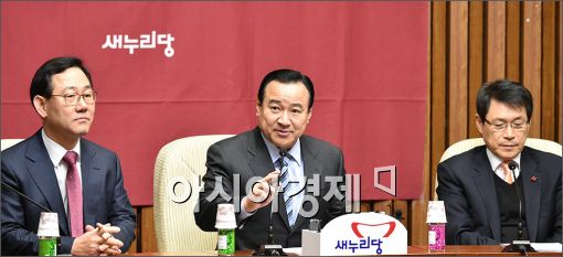 [포토]발언하는 이완구 원내대표