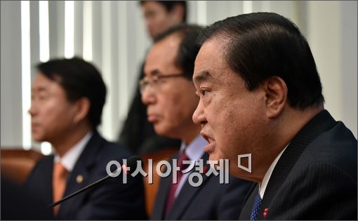 [포토]문희상 비대위원장, 취임 100일 간담회