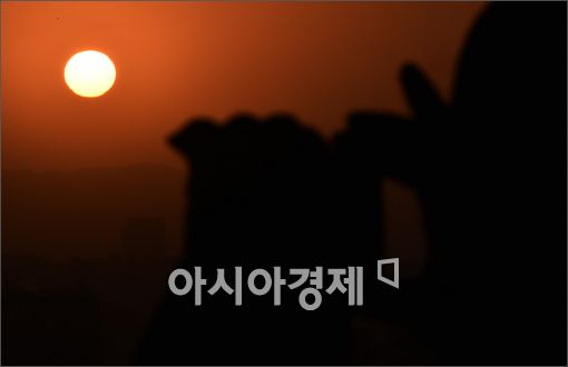 [포토]"을미년 첫 일출을 찍어요~"