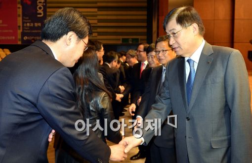 [포토]2015년 통합 산은 시무식 겸 출범식 개최