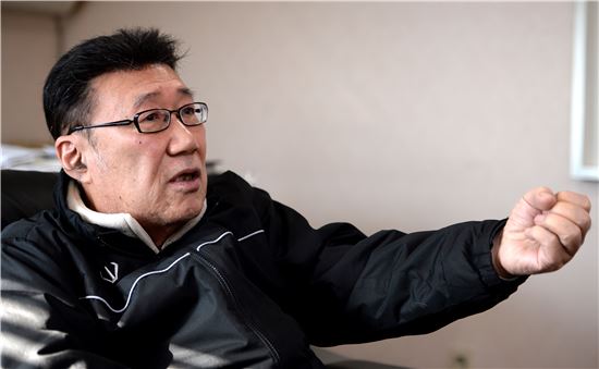 사기 혐의를 받고 있는 하일성 위원이 자신의 입장을 표명했다. 사진=김현민 기자