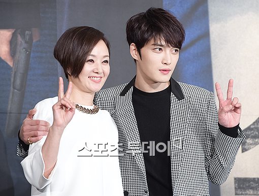'스파이' 김재중, 배종욱에 남다른 애정 과시 "배종욱과 포옹 잘 해"