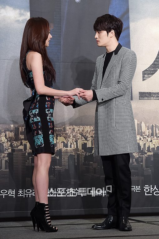'스파이' 김재중 "고성희와의 키스신? 감동 있다"…무슨 뜻인가 봤더니