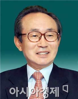 전윤철 광주비엔날레 이사장 13일 취임