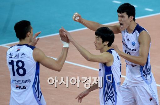 [포토]전진용, '산체스, 좋아, 가는거야~'