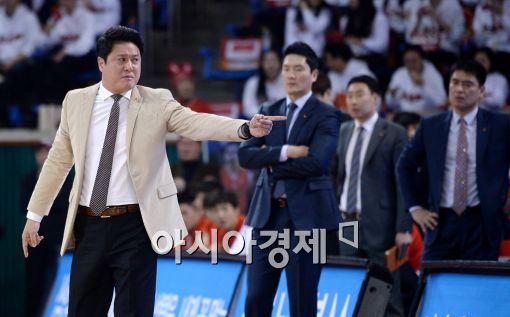 [포토]문경은 감독, '타임! 나 어필은 꼭 해야겠어!'